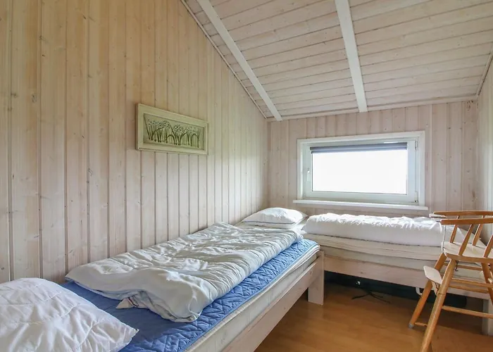 Mette - 98m From The Sea By Interhome